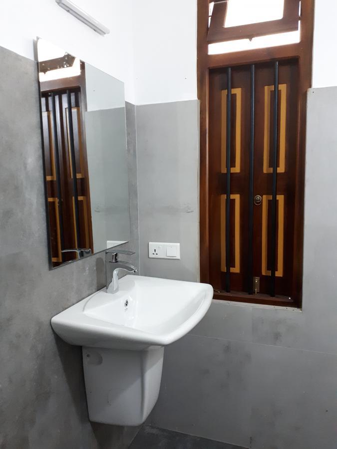 Villa Palm Breeze Polhena ภายนอก รูปภาพ